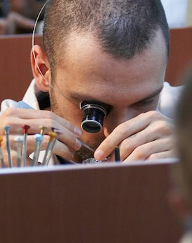 安尼塔·阿普里尔-天津宝玑手表售后服务中心